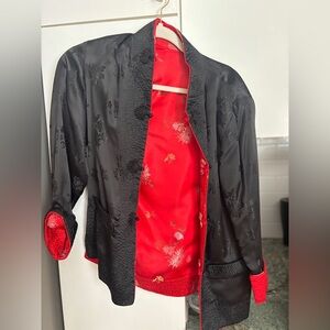 Vintage & authentic Japanese reversible, short, kimono Black and Red  Jacket